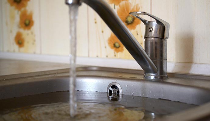 kitchen sink overflow tap water kitchen wall