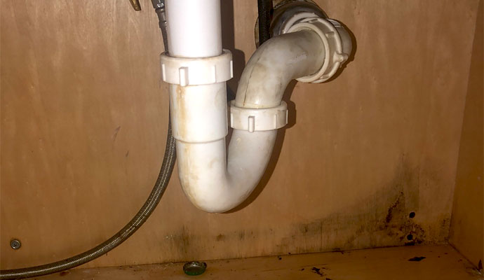 Why Choose PDQ Restoration for Plumbing Leak Damage Restoration